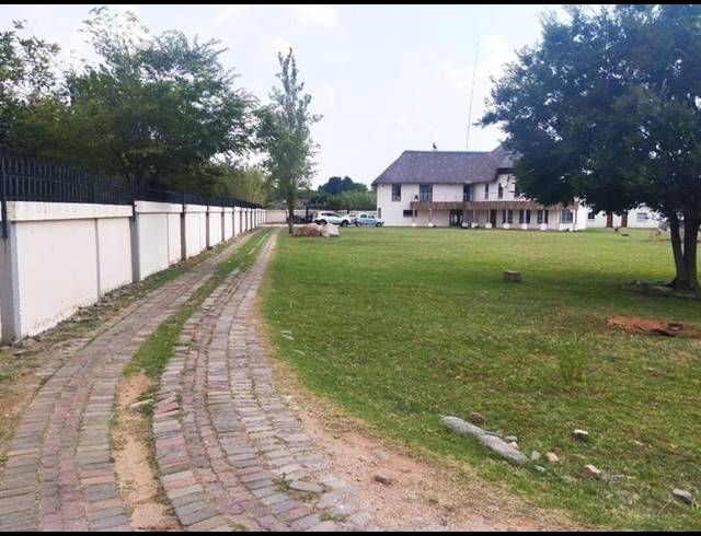 FARM FOR SALE IN GLEN AUSTIN